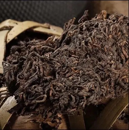 普洱茶怎么分辨古樹茶？