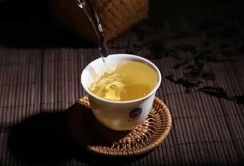 答應(yīng)我 晚飯后喝一杯普洱茶好嗎？