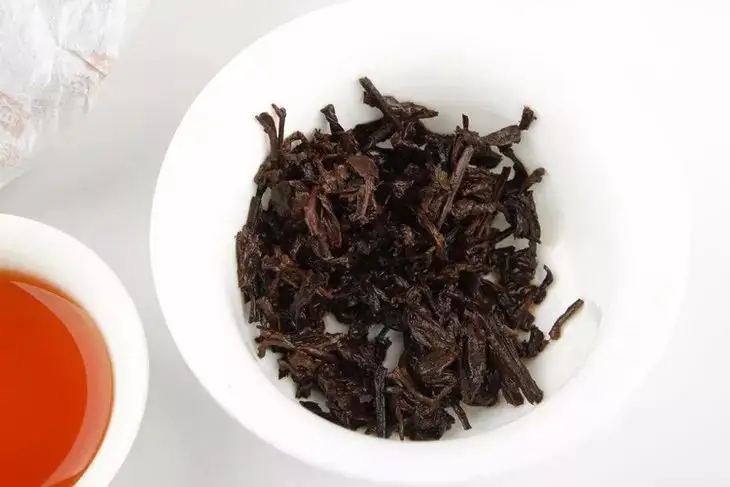 普洱熟茶好壞如何辨別？行家教你3步走！聞茶香、品茶湯、鑒葉底