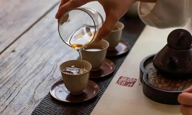 在家喝茶，或許才是我們對抗疫情的貢獻