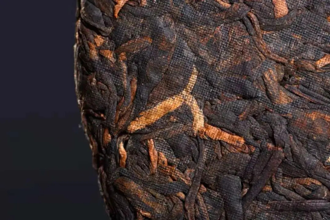 易武熟茶，當(dāng)屬易武地道發(fā)酵